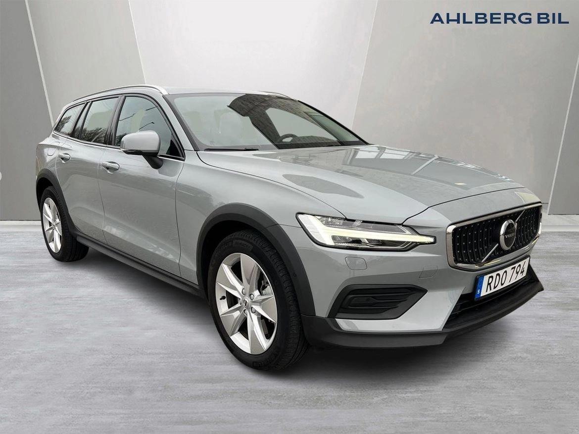 Volvo V60 B4 AWD bild 1