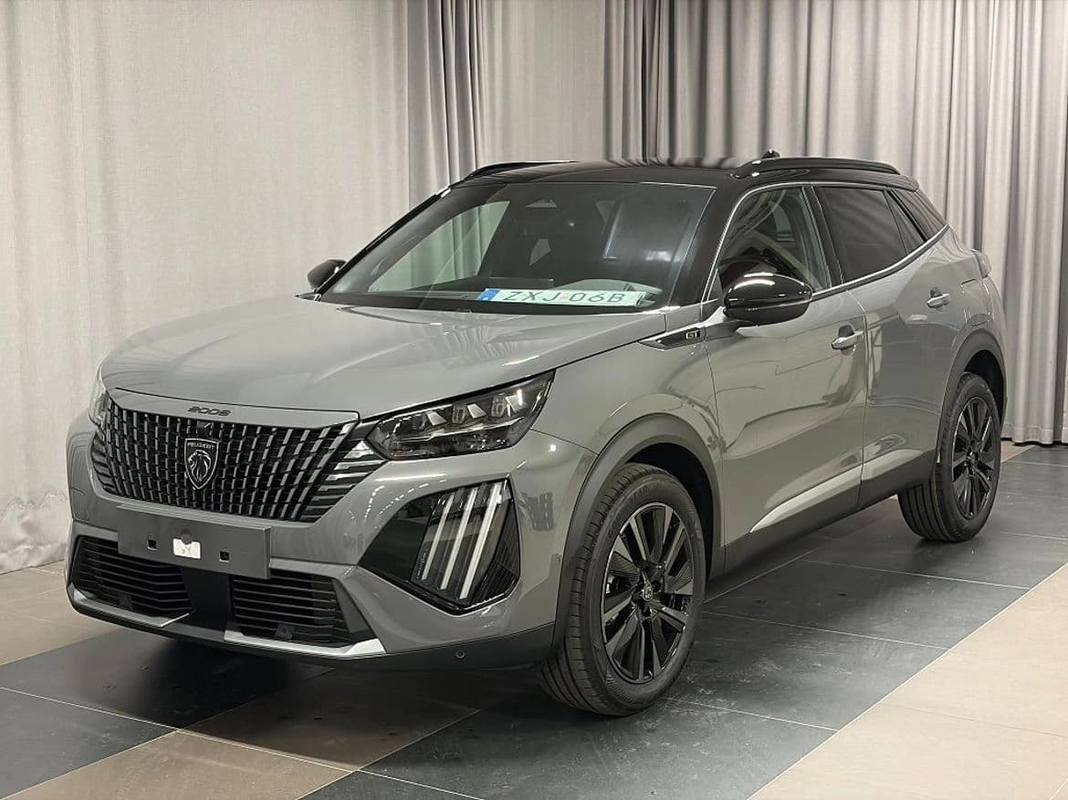 Peugeot 2008 Hybrid 145 privatleasing